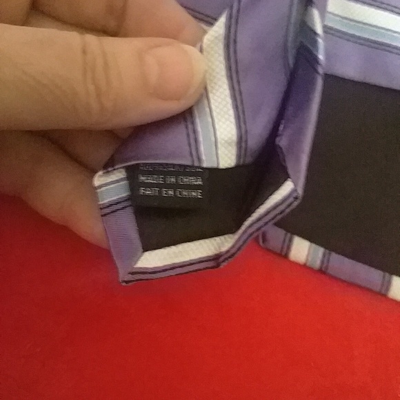FREE WITH PURCHASE **Arrow Men's Purple Tie - Picture 3 of 3